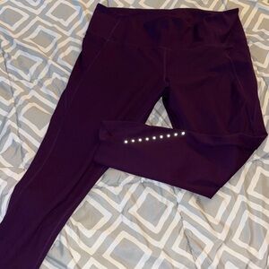 Danskin Purple Leggings! Side pockets! Like new! Very soft and comfy